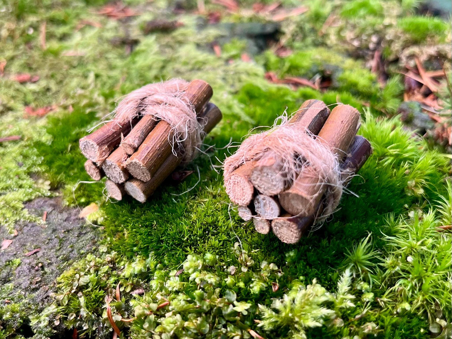 Miniature Wood Bundle – Set of 2, 7 Pieces of Real Wood for Fairy Gardens, Crafts & Decor