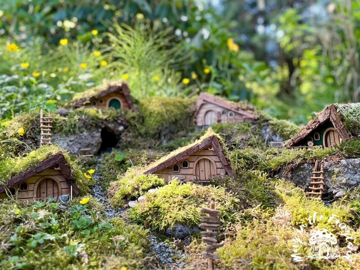 DIY Fairy House Kit with Solar Light – Easy Wooden Craft for All Ages – Garden Decoration – Build & Paint Fairy Cottage