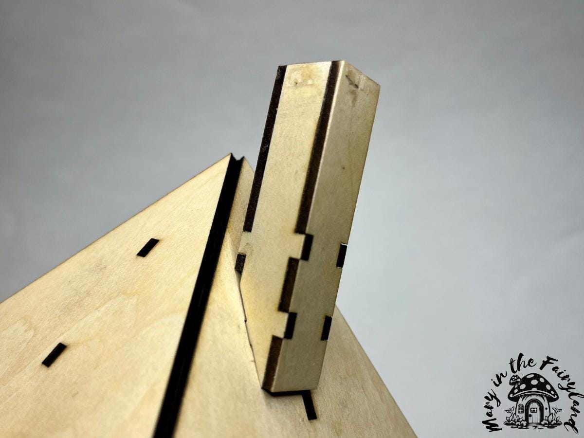 DIY Pyramid Hip Roof for Fairy Houses – Easy to Assemble and Customize