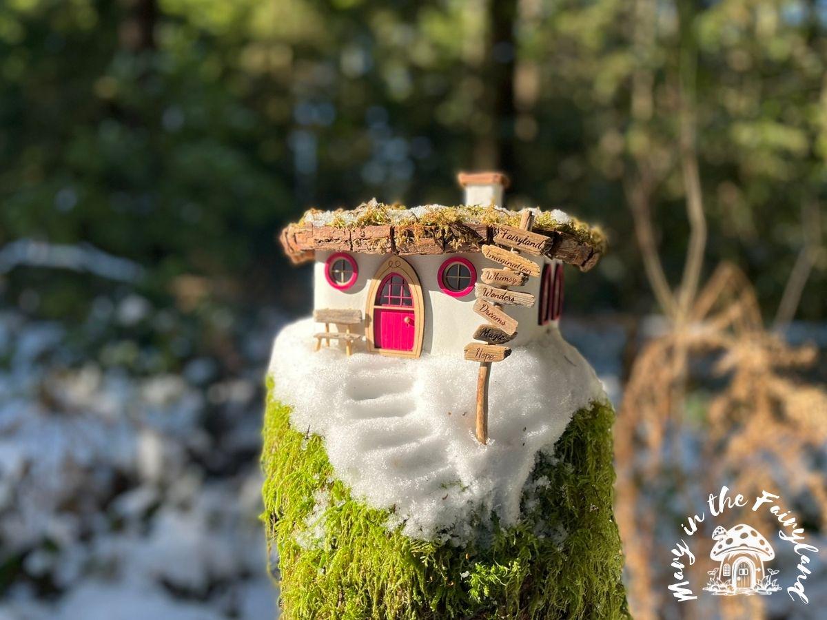 Easy Fairy House Starter Set – DIY Fairy House Kit with Air-Dry Clay, Doors, Windows, Moss & Optional Lights – Build Your Own Fairy Home