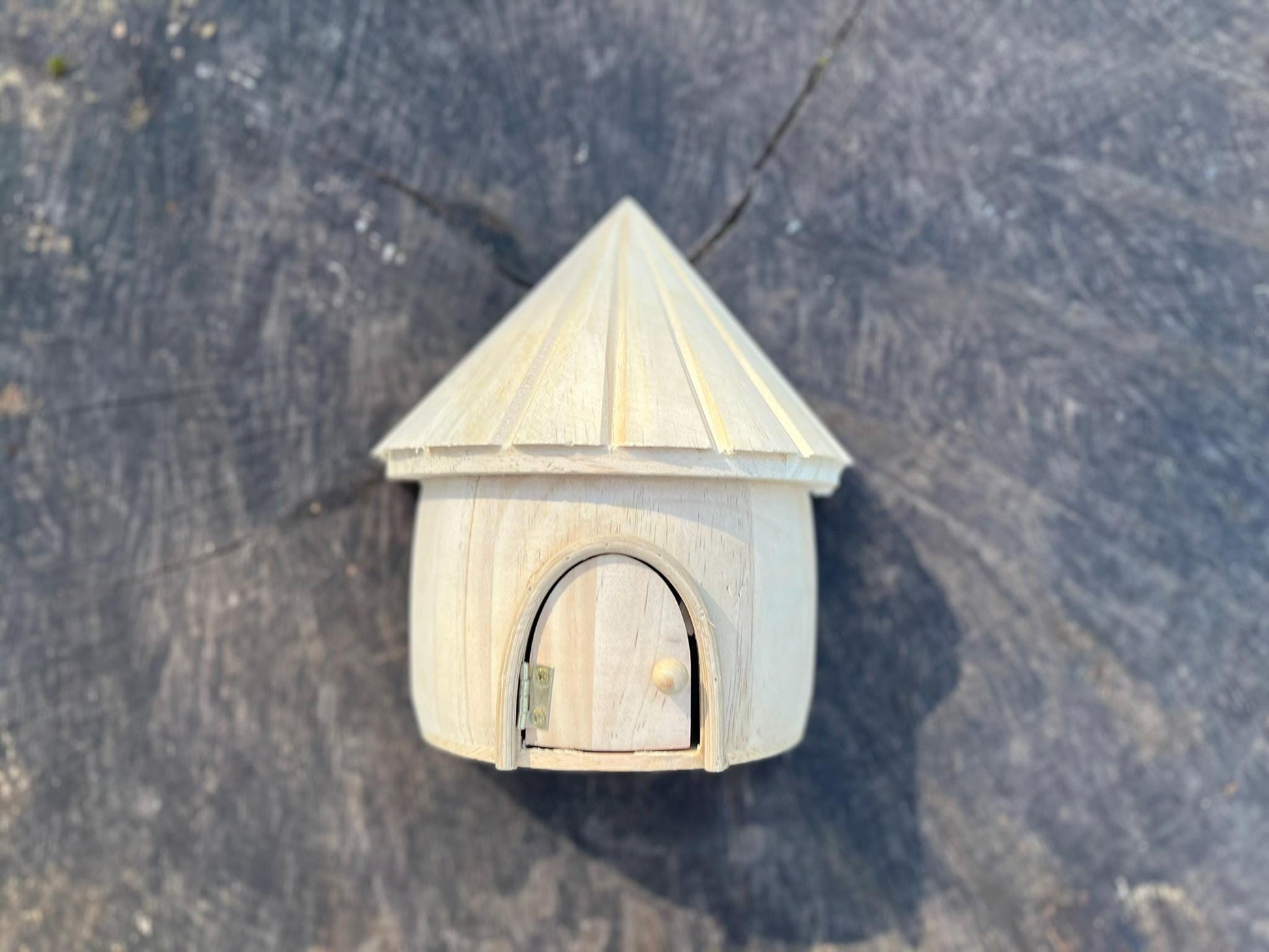 Fairy Garden Wooden Log Cabin – DIY Craftable Decor