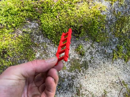 Miniature Fairy Garden Ladder – Red