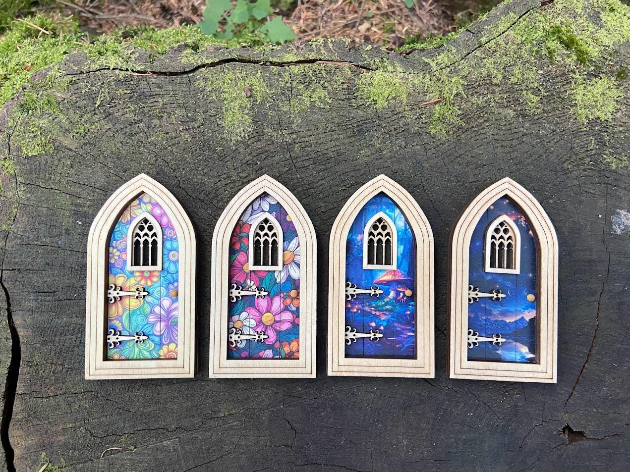 Gothic Fairy Door with Delicate Pattern – Outdoor-Ready Miniature for Fairy Gardens & Decor