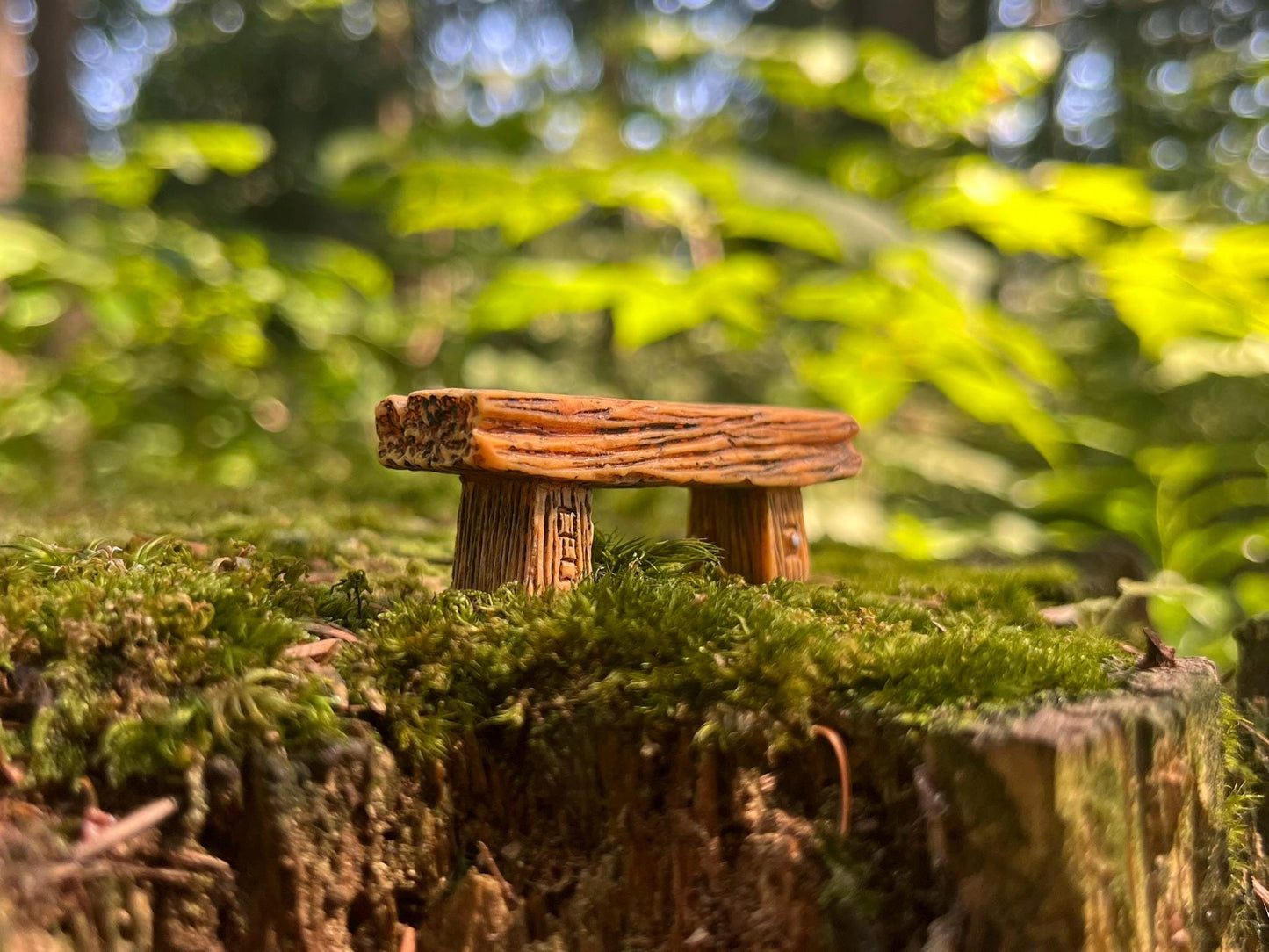 Rustic Mini Resin Bench – Fairy Garden Dollhouse Decor