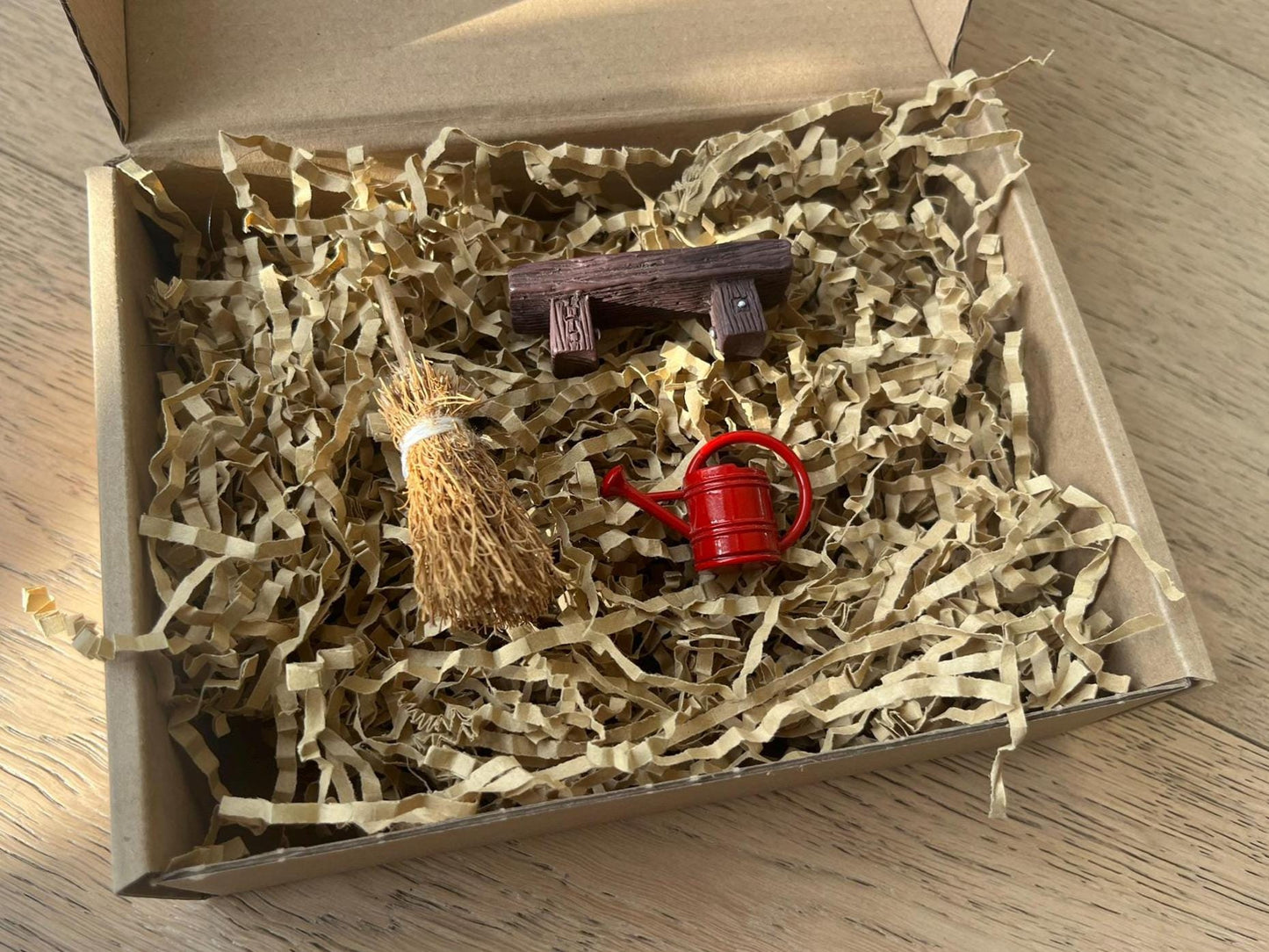 Fairy Door Starter Set - Mini Straw Broom + Watering Can (Red or Green) + Bench