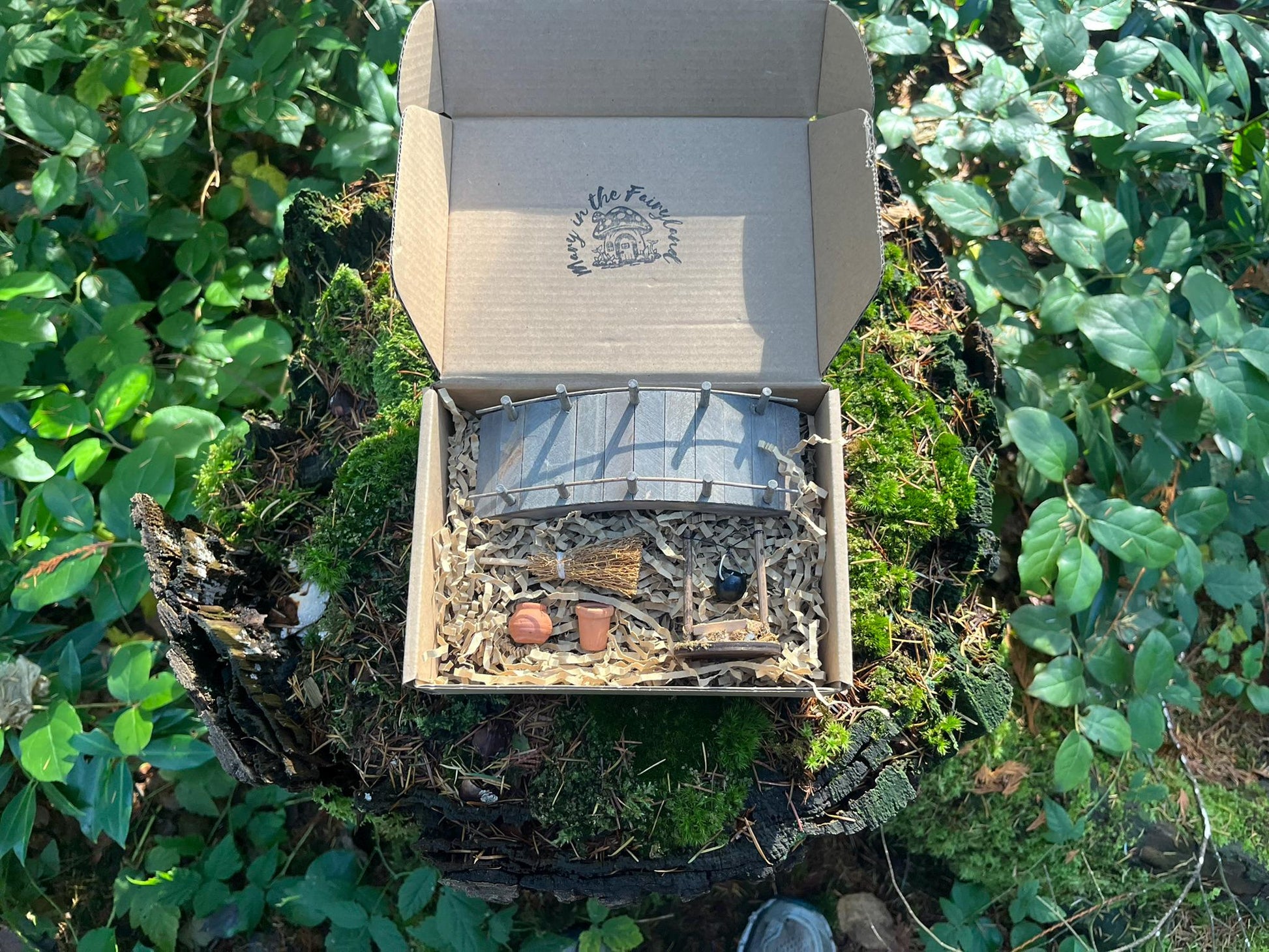 Fairy Garden Starter Set – Wooden Bridge + Mini Fireplace + 2 Tiny Terracotta Pots