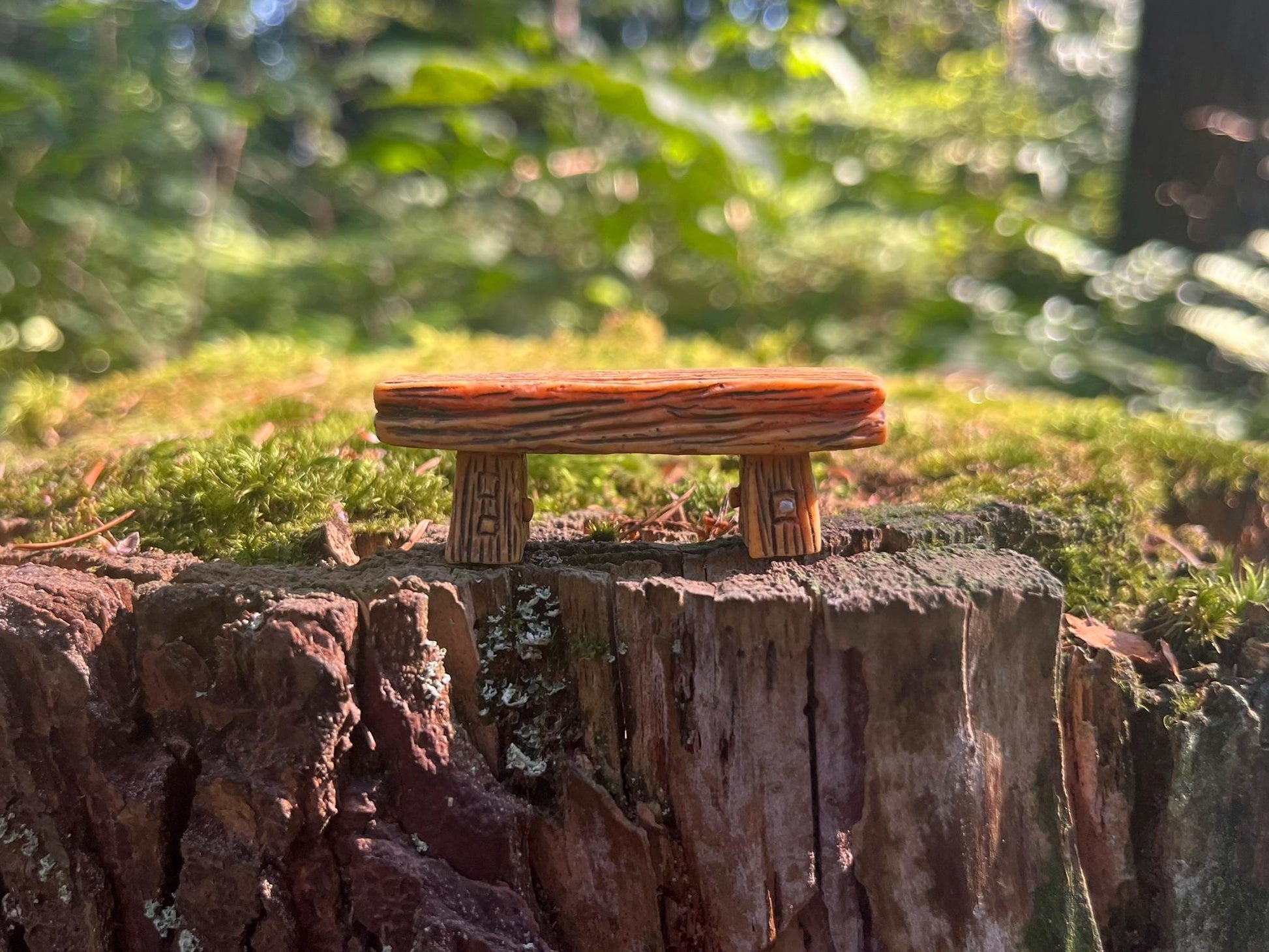 Rustic Mini Resin Bench – Fairy Garden Dollhouse Decor