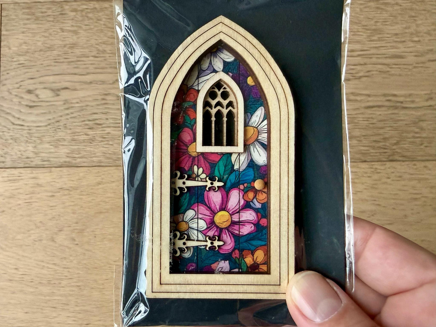 Gothic Fairy Door with Delicate Pattern – Outdoor-Ready Miniature for Fairy Gardens & Decor