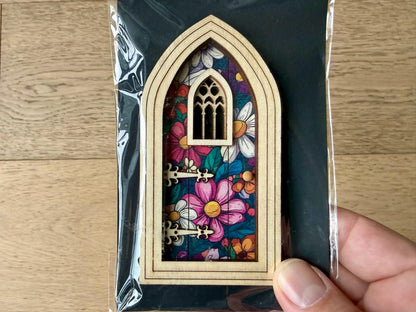 Gothic Fairy Door with Delicate Pattern – Outdoor-Ready Miniature for Fairy Gardens & Decor