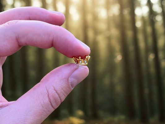 Adorable Golden Fairy Crown with Diamonds