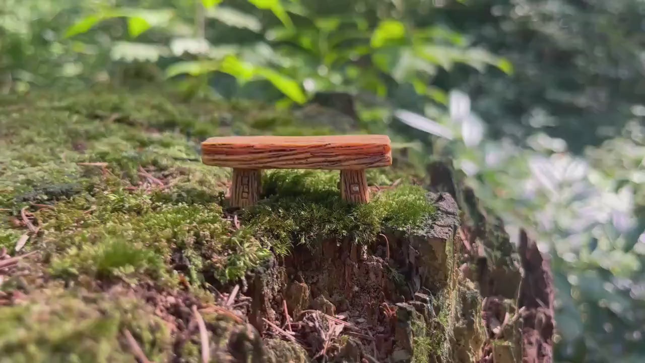 Rustic Mini Resin Bench – Fairy Garden Dollhouse Decor